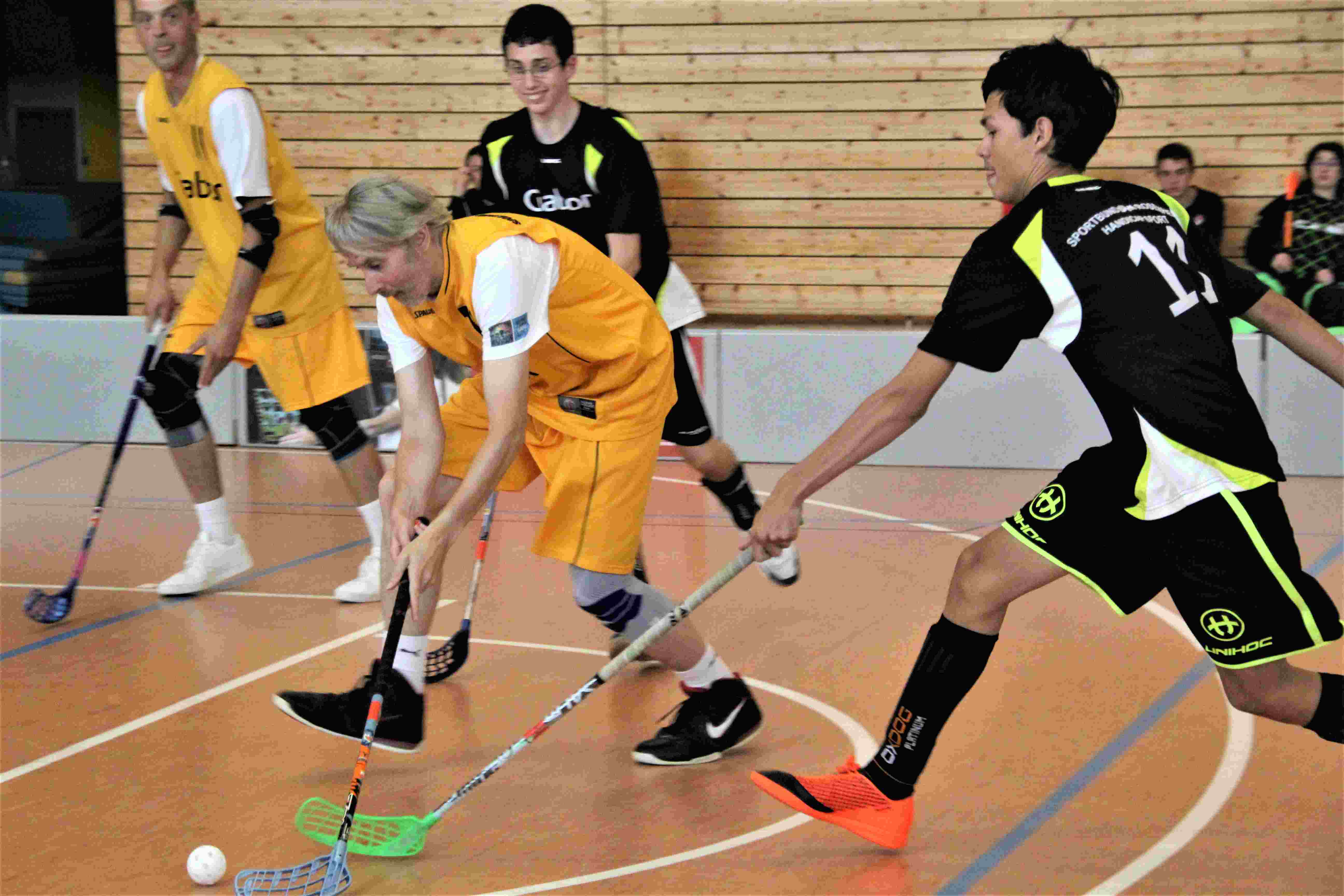 2019 Floorball Ro spielszene hp